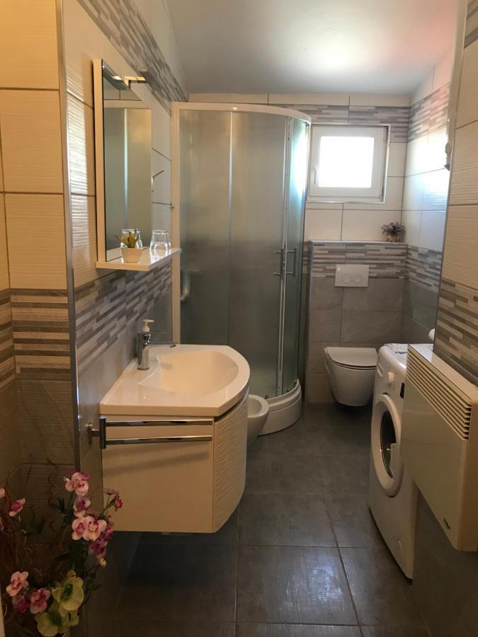 Apartment Santa Marina Primošten Buitenkant foto